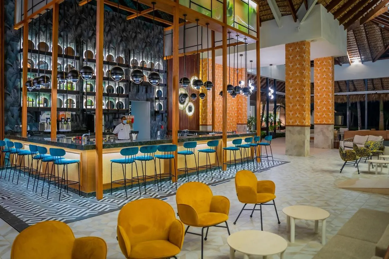 Caribe Deluxe Princess Punta Cana 5*,