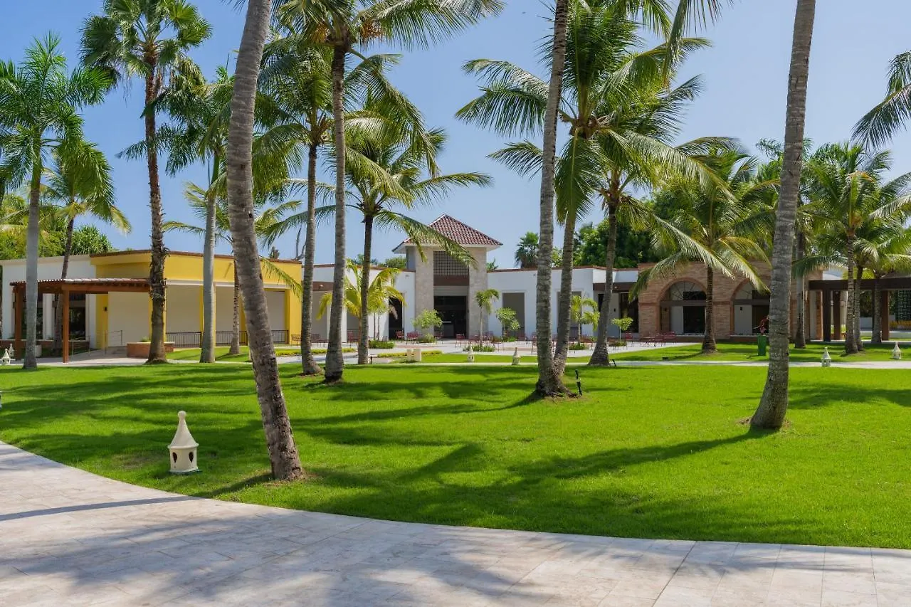 Caribe Deluxe Princess Punta Cana Resort