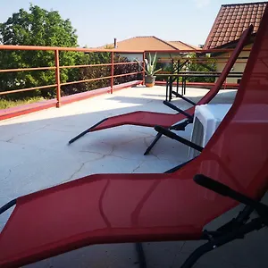 Апартаменты Apartament Iulia Voluntari